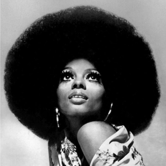 Meet your Posher, Stephanie - Picture 4 of 5